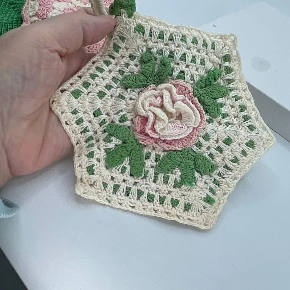Vintage hand crocheted lot of 4 hot pads